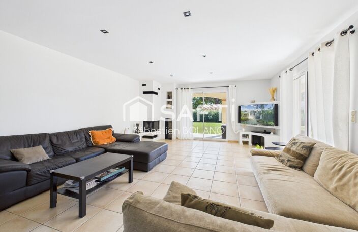 Villa lumineuse de 160 m², grand séjour de 83 m², suite parentale et jardin arboré. — photo 5