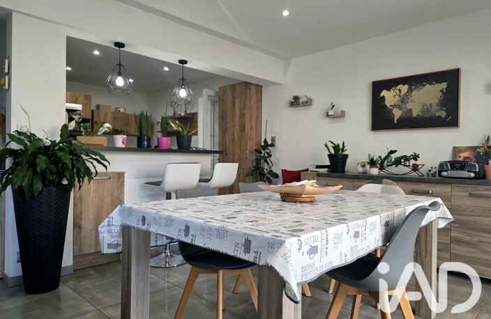 Vente Maison/villa 7 pièces — photo 2