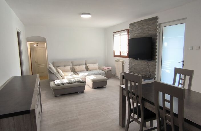 Vente Maison/villa 6 pièces — photo 2
