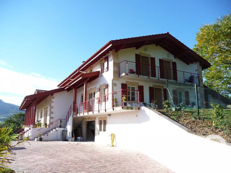 Vente Maison traditionnelle 10 pièces — photo 1