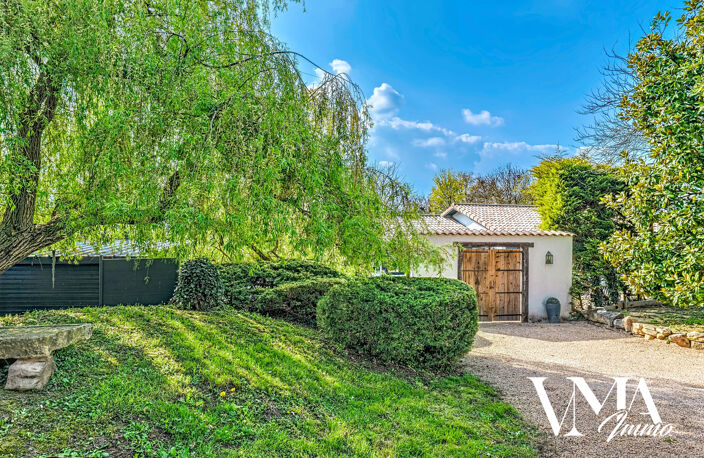 Villa de plain pied , 5 chambres et piscine. — photo 2