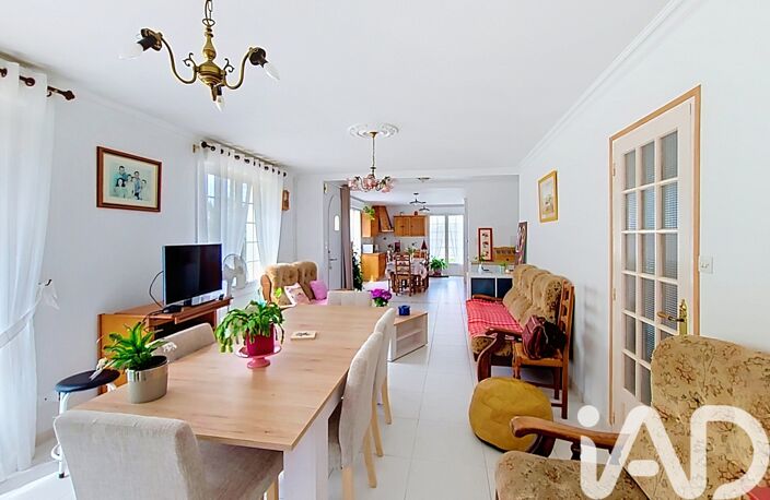 Vente Maison/villa 5 pièces — photo 2