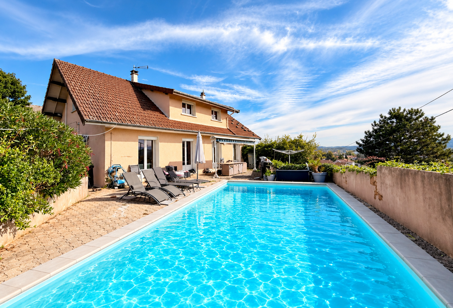 Maison familiale 160 m2   6 chambres   Piscine chauffée   Vu — photo 1