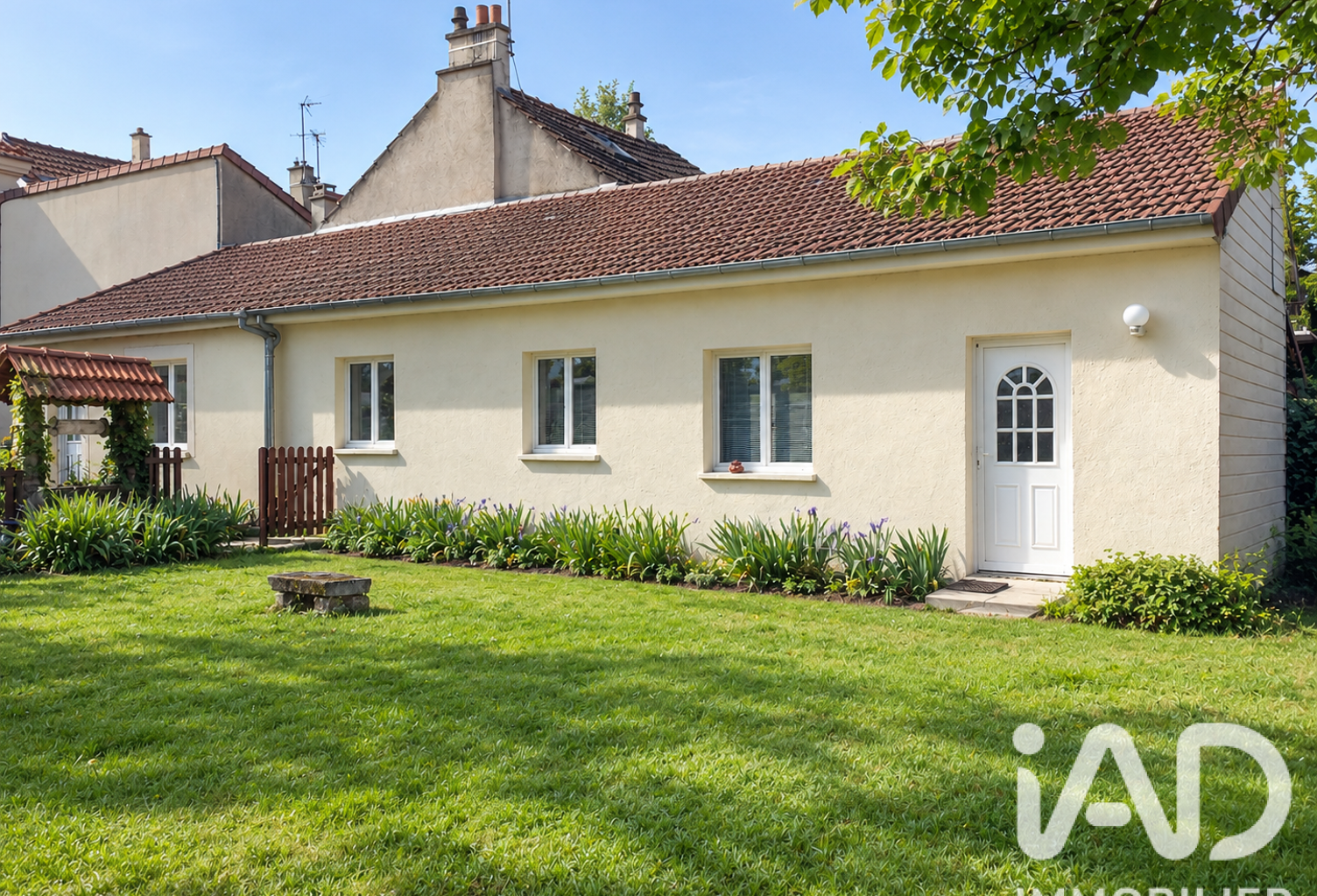 Vente Immeuble 150 m&sup2; — photo 1