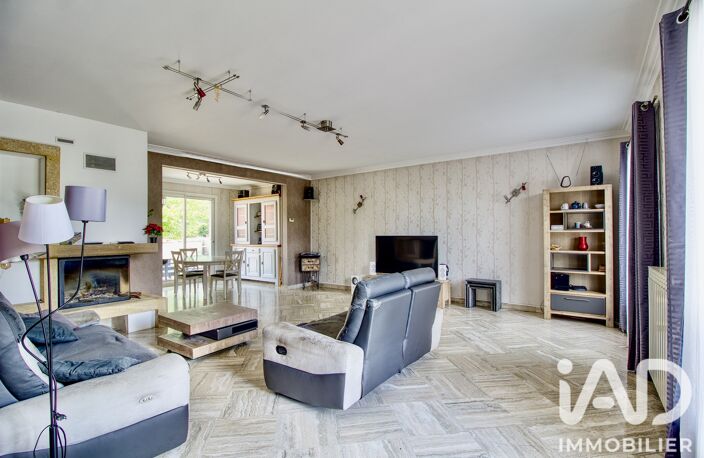 Vente Maison/villa 8 pièces — photo 2