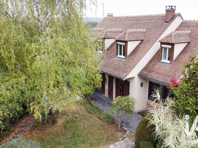 Vente Maison/villa 8 pièces — photo du bien