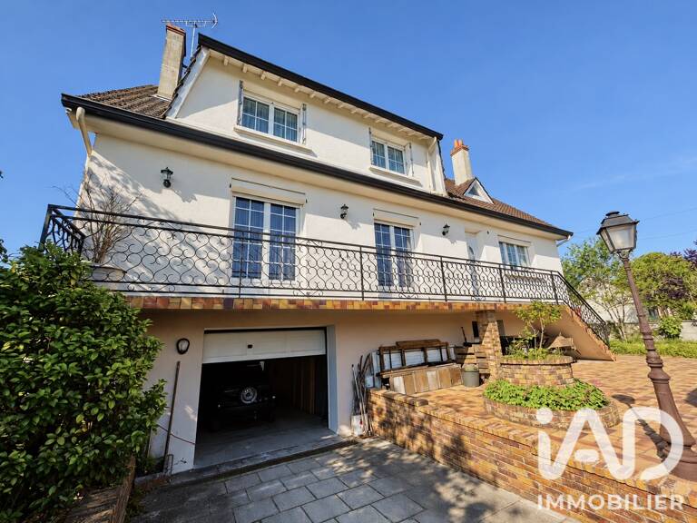 Vente Maison/villa 8 pièces — photo 1