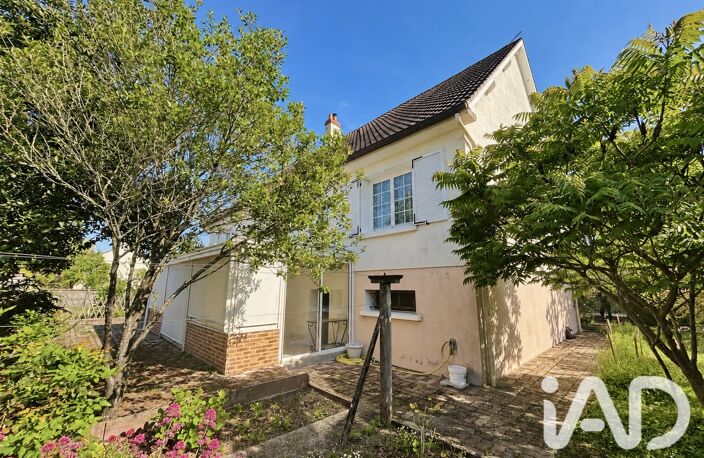 Vente Maison/villa 8 pièces — photo 2