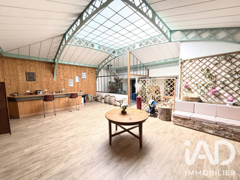 Vente Boutique/Local commercial 253 m&sup2; — photo 1