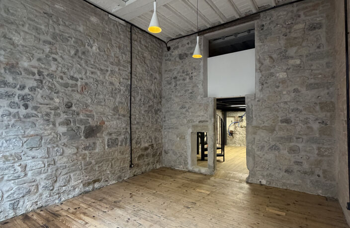 Local Commercial 42 m2 — photo 2