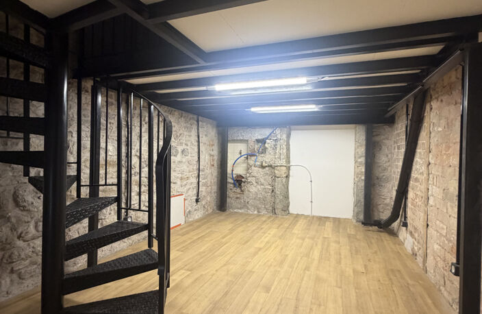 Local Commercial 42 m2 — photo 5