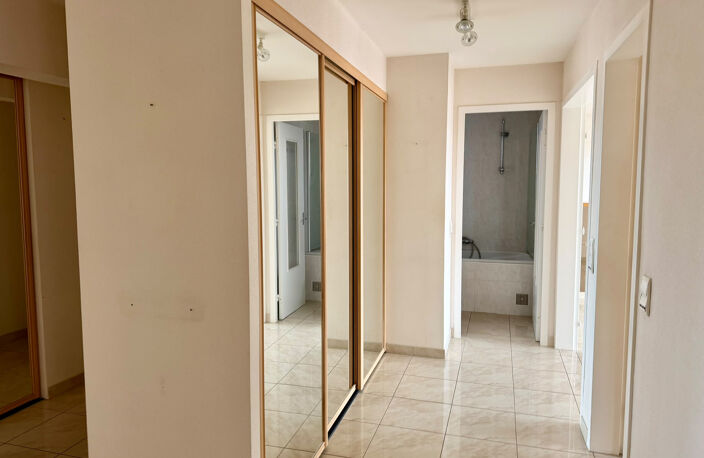 Vente - Belfort   Appartement 6 pièces de 113 m2, 4 chambres — photo 5