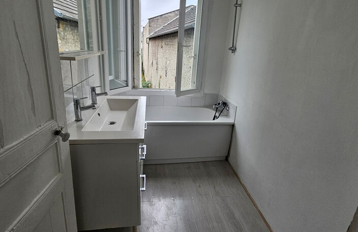 MAISON DE VILLE EN HYPER-CENTRE — photo 5