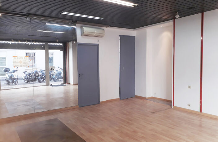 HYERES local commercial centre-ville 34,20 m2 — photo 4