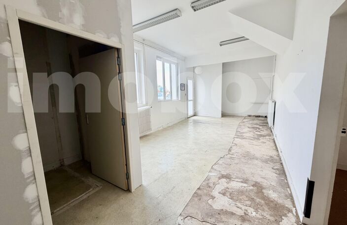 bureaux 5 pièce(s) 72 m2 — photo 2