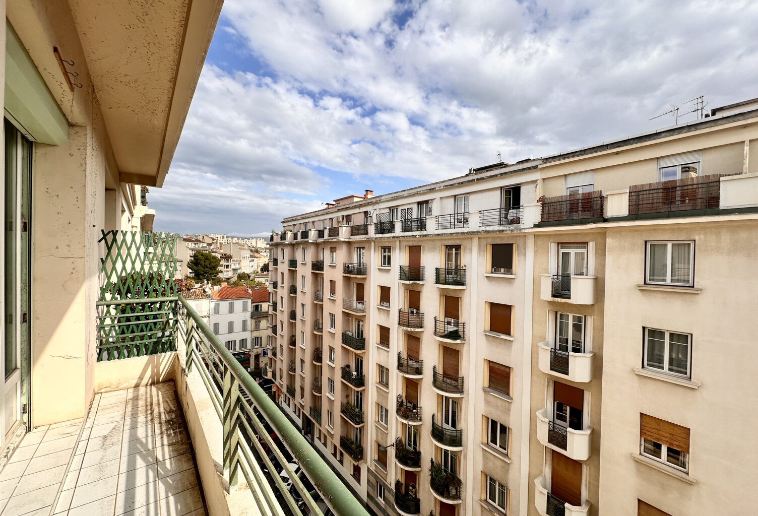 Grand T2 - 5 Avenues/ Longchamp — photo 1
