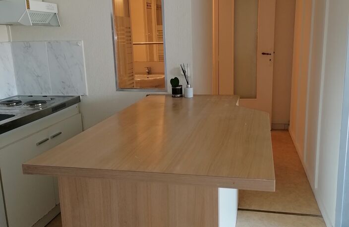 F2 Place Arago — photo 2