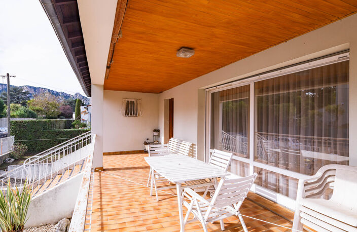 Villa 5 pièces avec garage et jardin, Rur Ronsard, 07500 GUILHERAND-GRANGES — photo 2