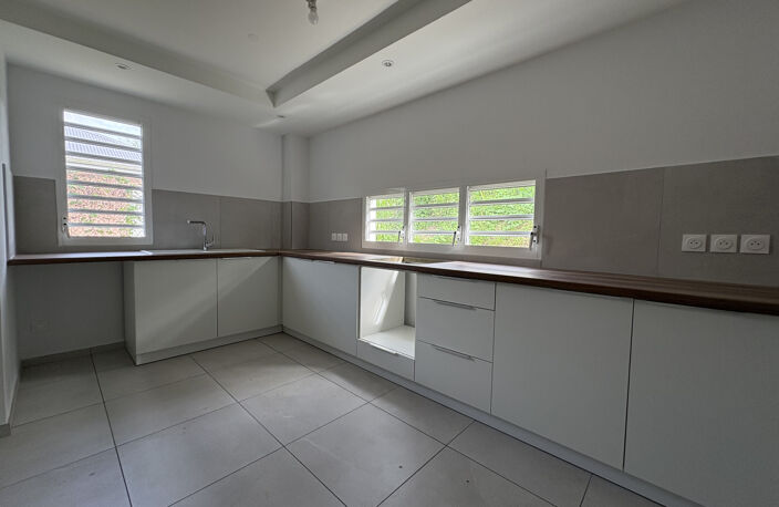 VILLA T5 NEUVE BIGLETTE — photo 2