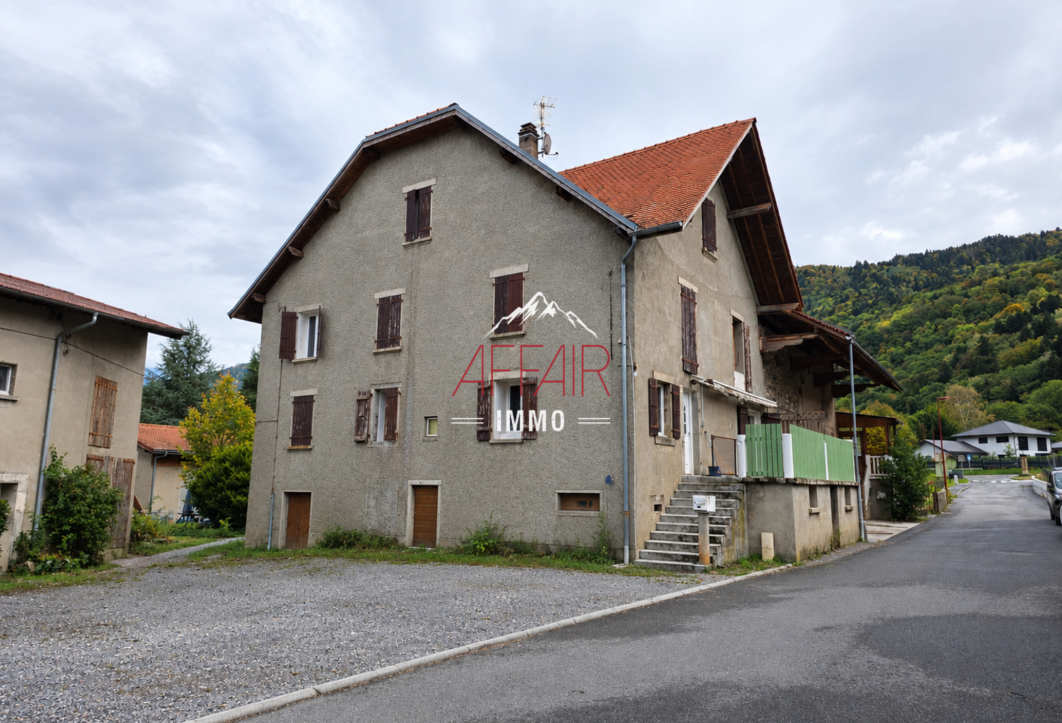 MAISON DE VILLAGE MITOYENNE de 185 m2 - (74550) DRAILLANT — photo 1
