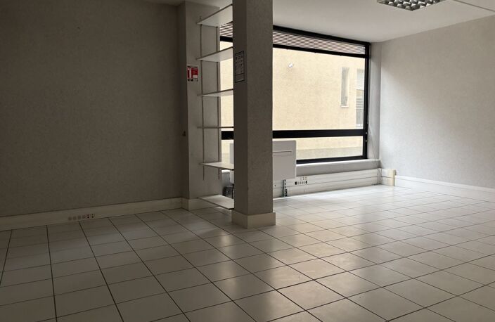 Immobilier Professionnel à vendre Romans-sur-Isère — photo 3