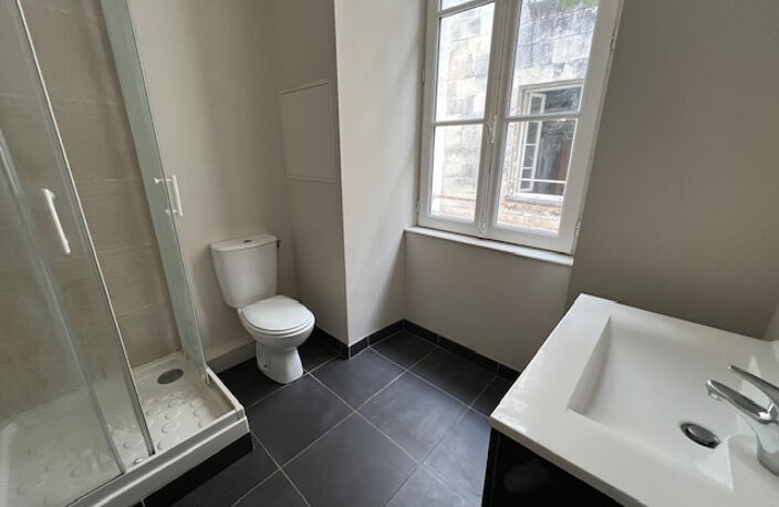 LA ROCHELLE, rue des Merciers agréable appartement de 29,50 — photo 4