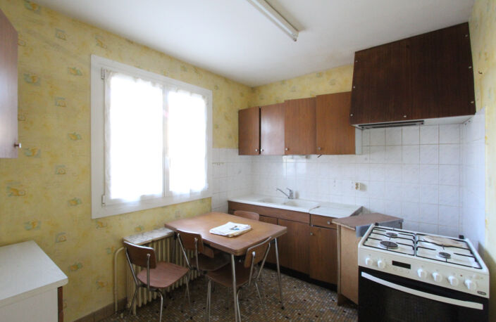 La Charité sur Loire, quartier résidentiel, maison sur sous- — photo 4