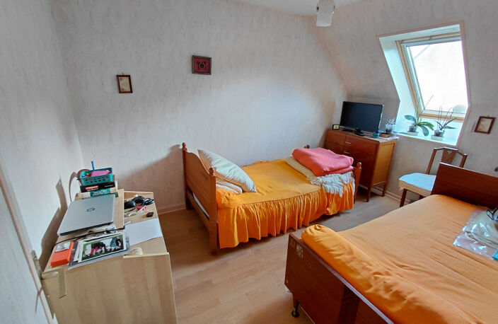 A LA CHARITE SUR LOIRE 58, Accés Rapide A77, 3ch,  habitable — photo 5