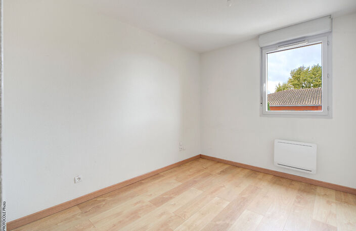 TOULOUSE 31200 - T3 avec balcon, piscine et ascenseur ! — photo 3