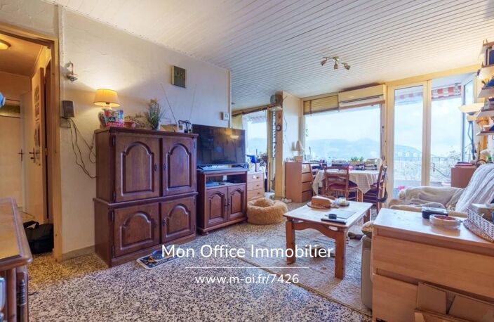 Référence : 7426-NZW - Appartement 5 pièces à rénover - vue panoramique, box fermé, cave — photo 5