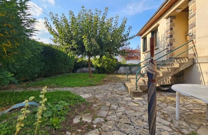 Maison à vendre/3 chambres/80m²/Sous sol/Jardin à Vertaizon 63 — photo 2