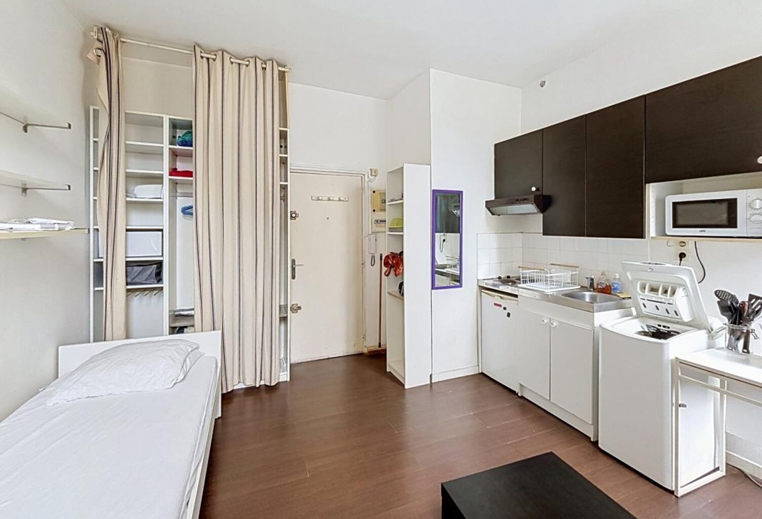 Studio meublé de 18 m² – Rue Estelle / Quartier Notre-Dame du Mont (Marseille 6e) — photo 1