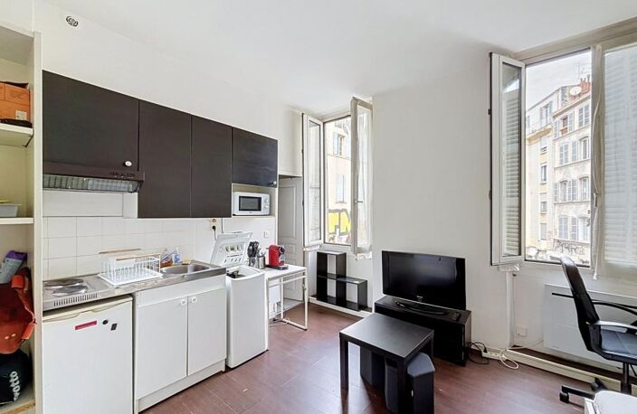 Studio meublé de 18 m² – Rue Estelle / Quartier Notre-Dame du Mont (Marseille 6e) — photo 2