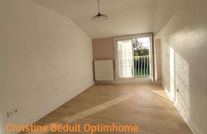 SAINT FRONT en Charente, maison 90 m², rénovée 3 chambres, abri pour voiture et terrain 1017 m² — photo 2