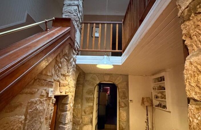 Maison de caractère mitoyenne avec beaux volumes, sauna, terrasse et jardin – Pexonne (54) — photo 3