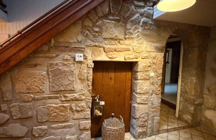 Maison de caractère mitoyenne avec beaux volumes, sauna, terrasse et jardin – Pexonne (54) — photo 4