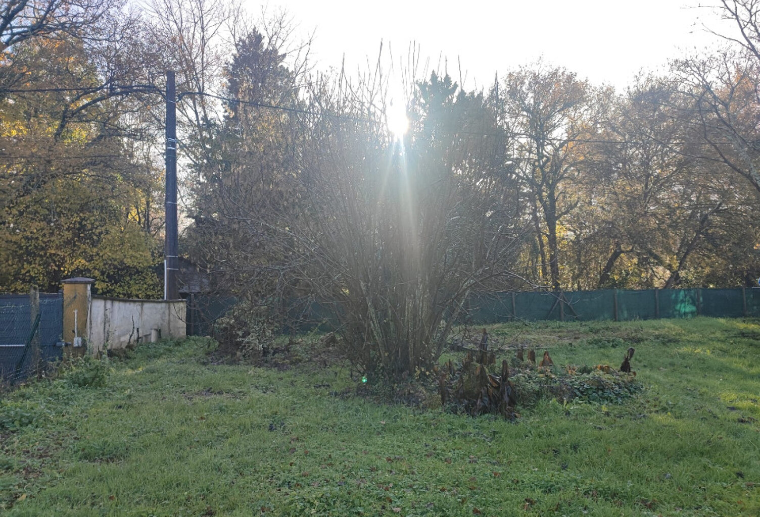 Terrain à bâtir à Vayres (33870) — photo 1