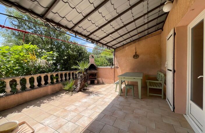 EXCLUSIVITÉ ORPI — Ensemble immobilier d'exception avec gîte/dépendance à Lagorce — photo 3