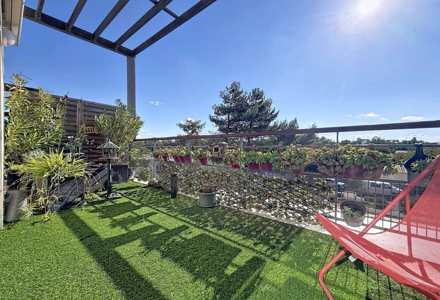 APPARTEMENT T3 AVEC TERRASSE, GARAGE ET PISCINE — photo 1