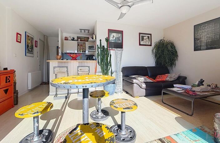 APPARTEMENT T3 AVEC TERRASSE, GARAGE ET PISCINE — photo 4