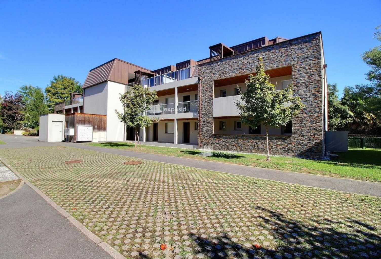 Appartement À Vendre — photo 1