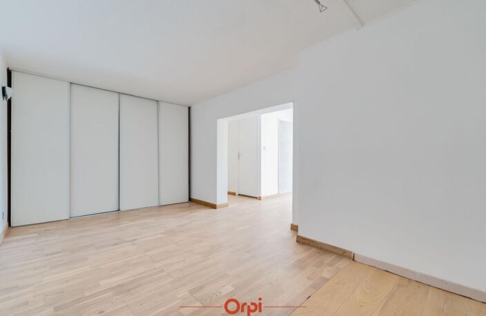 Appartement type 3 en duplex à proximité immédiate des facultés de saint Jérôme — photo 3