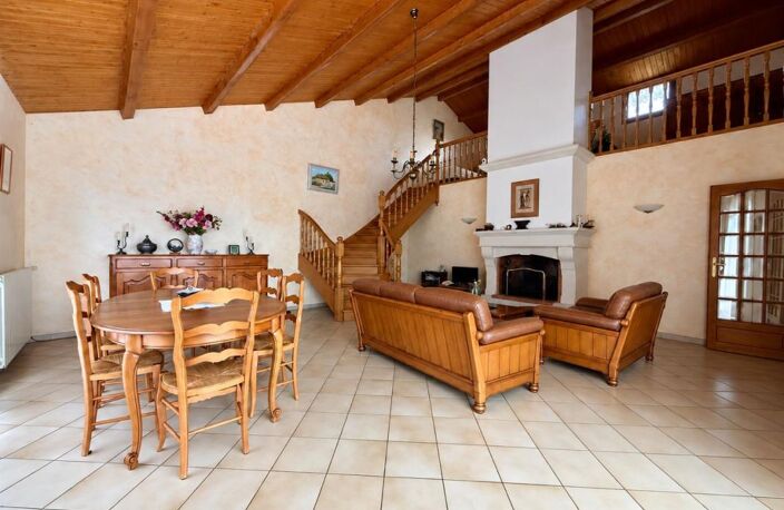 Lagord - Maison plain-pied 142 ² - 3 chambres / 1 bureau - jardin - garage - cave — photo 2
