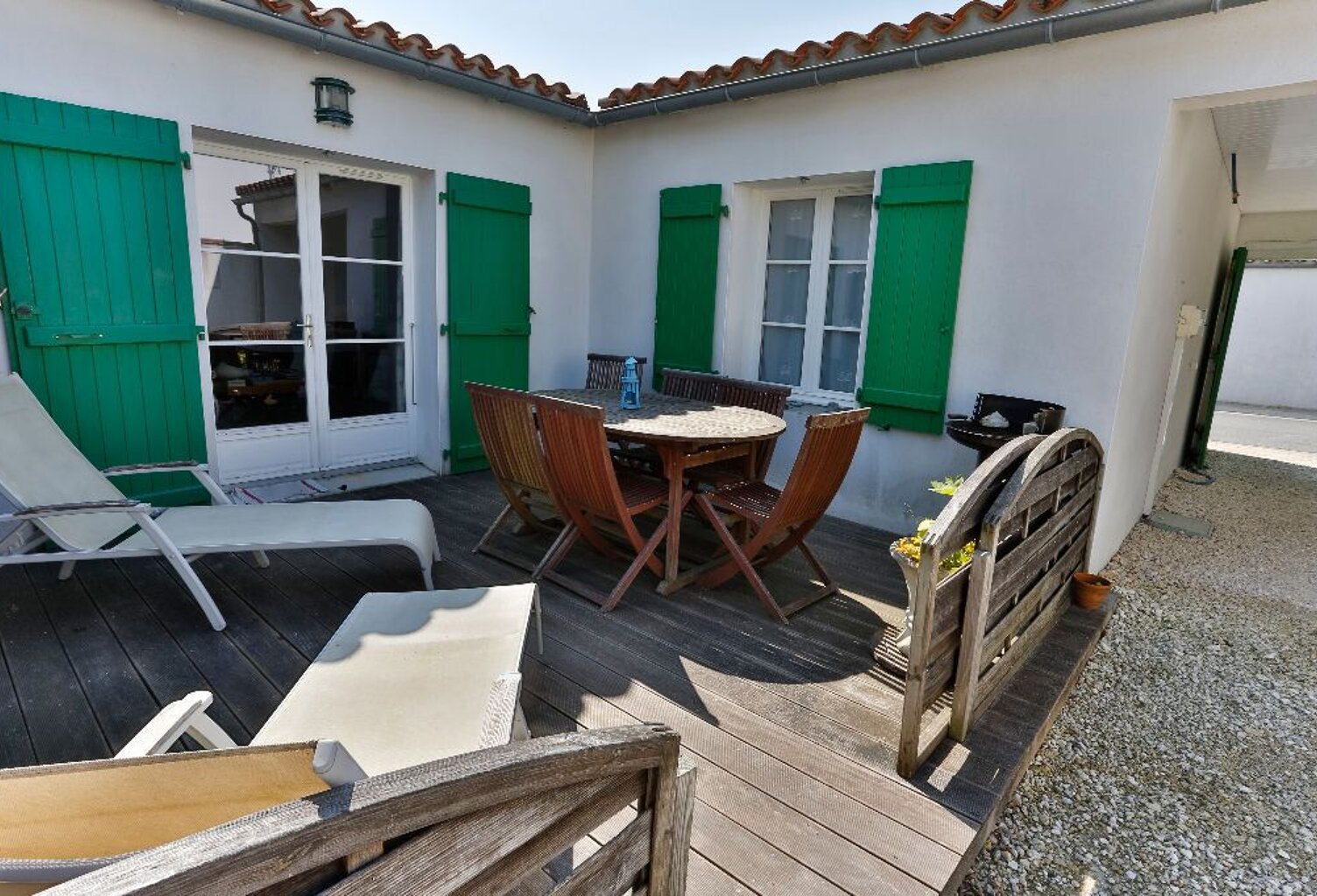 Maison La Flotte à louer en meublé — photo 1