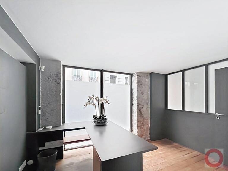 Bien Commercial À Vendre — photo 1