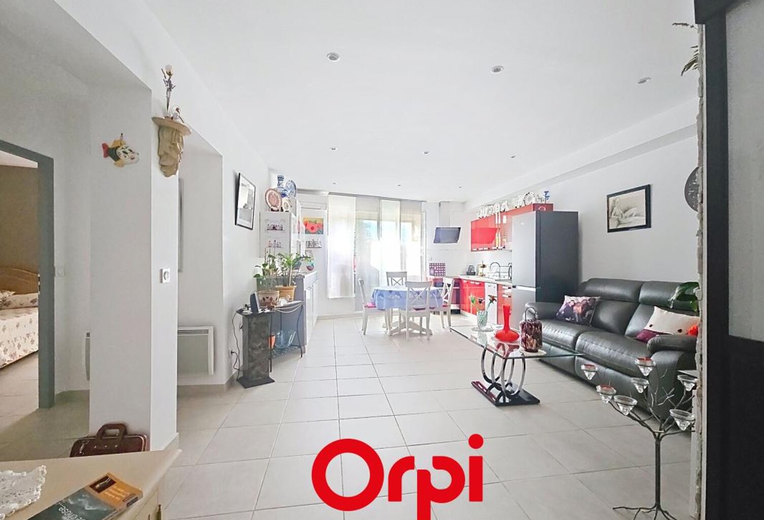 Bel Appartement À Vendre — photo 1
