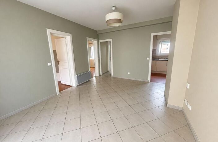 🏡 DAX – T3 de 61 m² avec balcon et grand garage, proche commerces et gare — photo 2