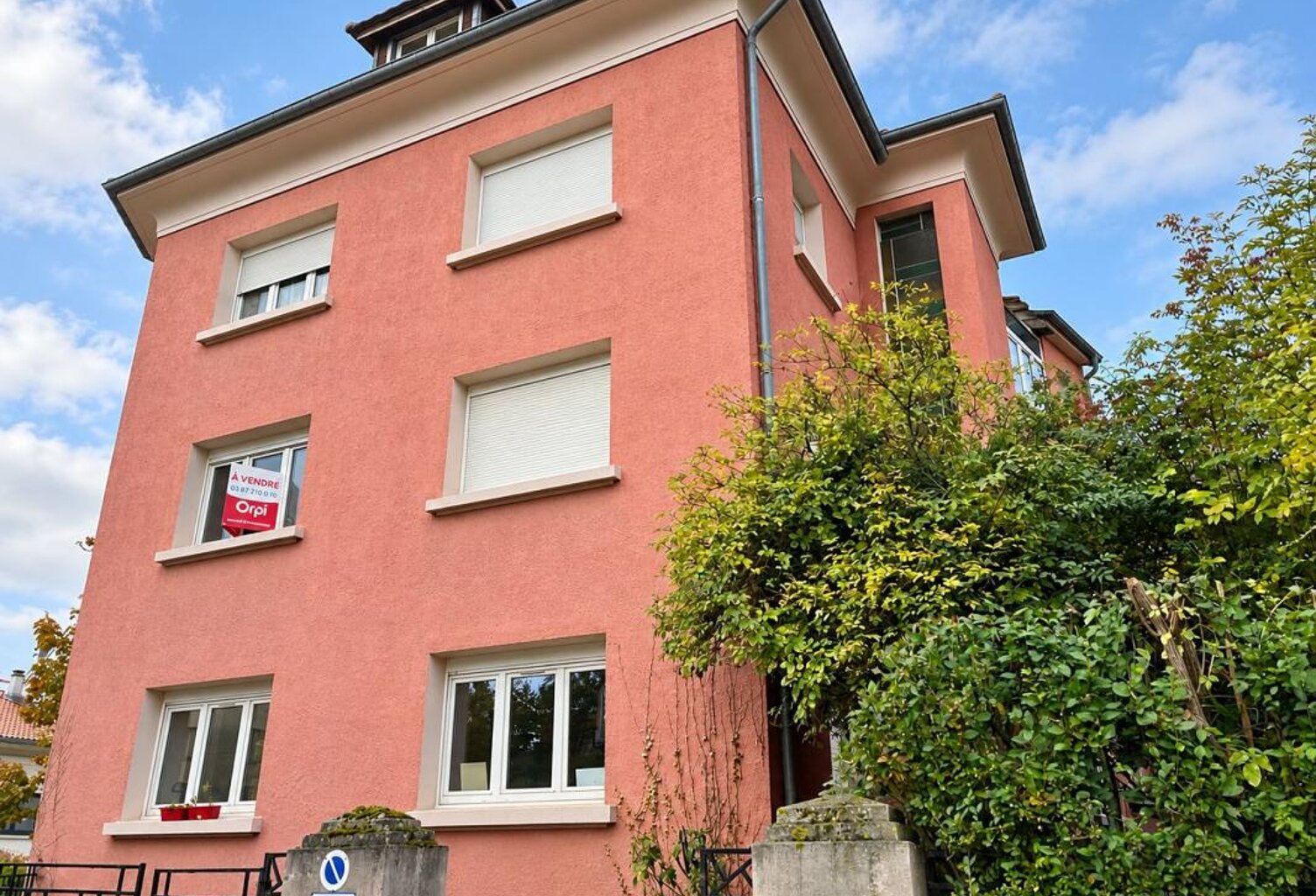 Appartement À Vendre — photo 1