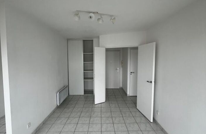 LES DOCKS - Appartement T2 — photo 2
