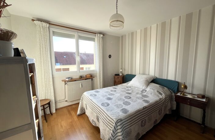 Dijon - Drapeau (Rue Lafayette) / T3 de 71m² avec parking — photo 4